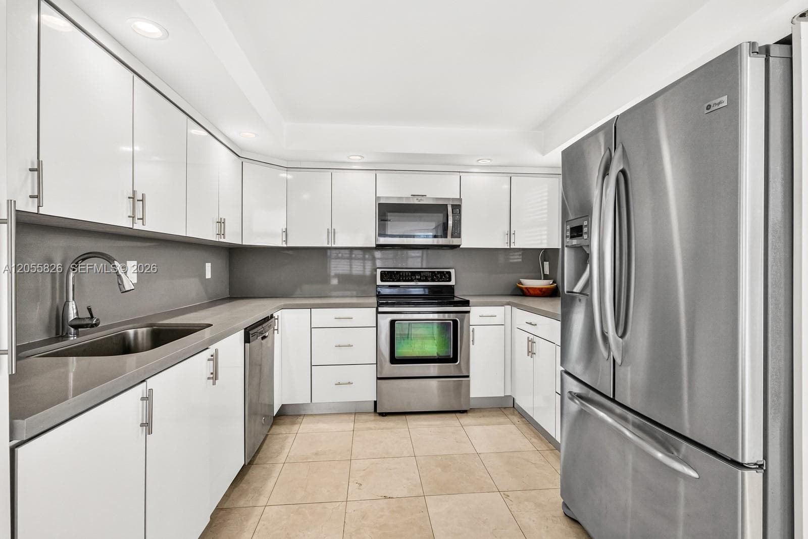 1901 Brickell Ave B1109 photo 10