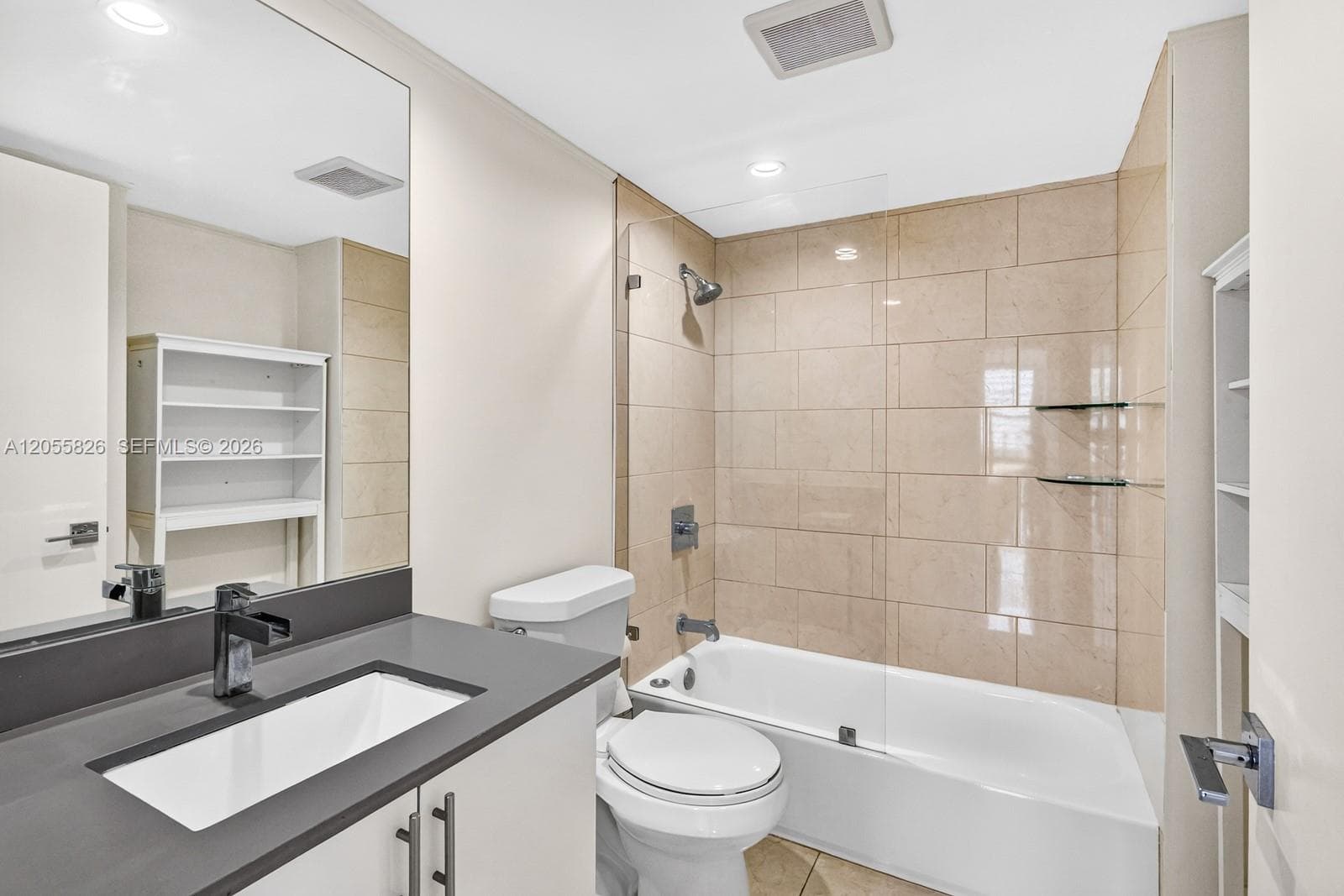 1901 Brickell Ave B1109 photo 19