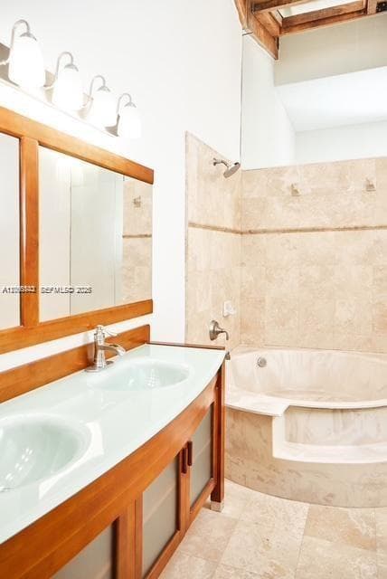 347 Leslie Dr photo 9