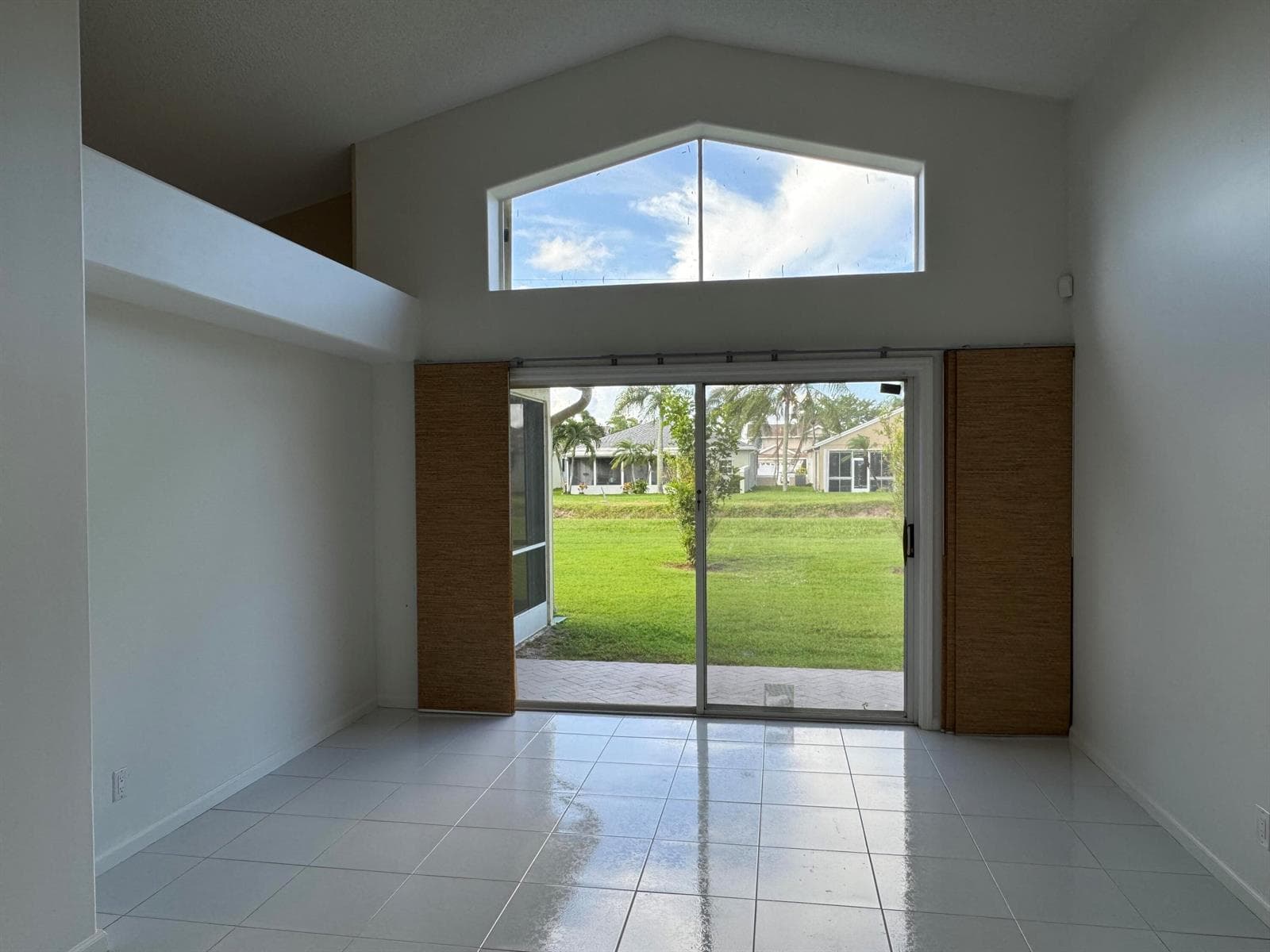 7620 N Stirling Bridge Boulevard N photo 5