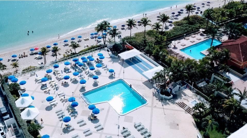 2030 S Ocean Dr 506 photo 8