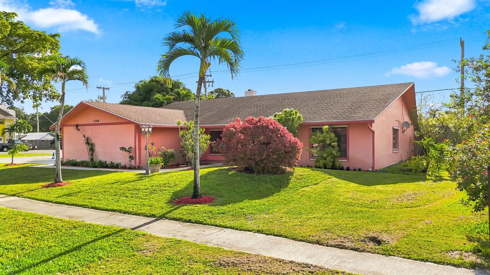 3768 Pinehurst Drive photo 2