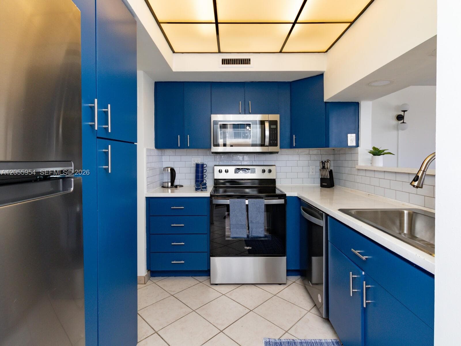 3505 S Ocean Dr 305 photo 16