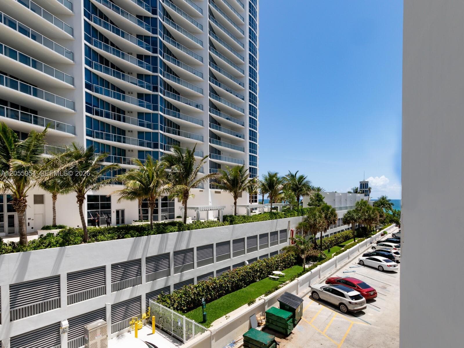3505 S Ocean Dr 305 photo 14