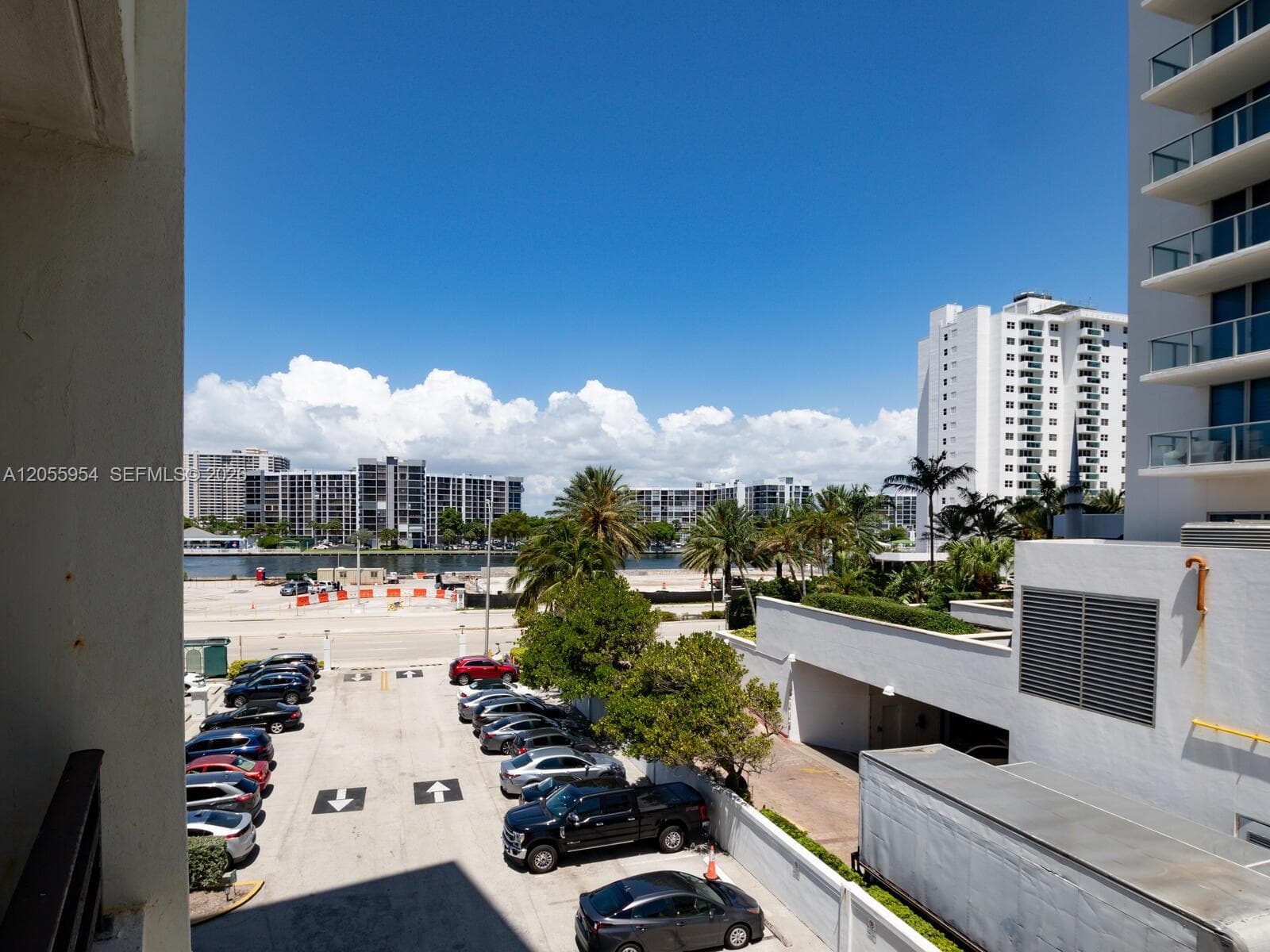 3505 S Ocean Dr 305 photo 15