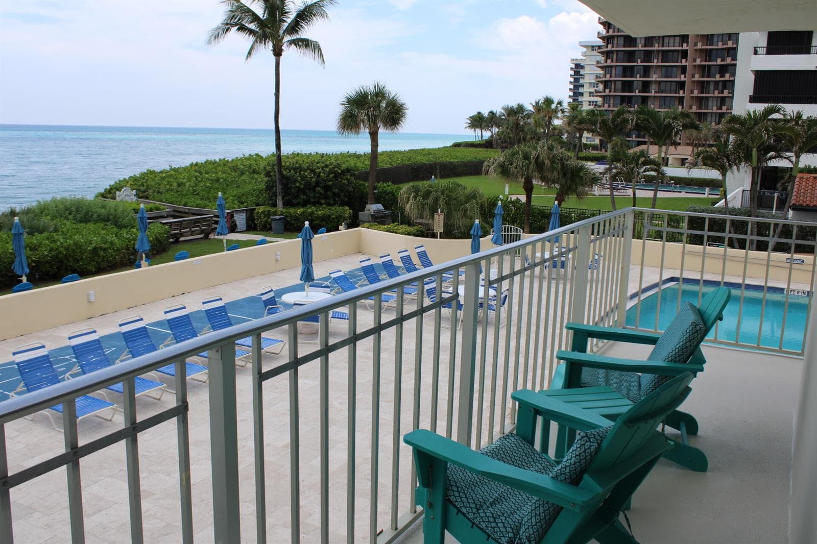 630 OCEAN Drive 215 photo 2
