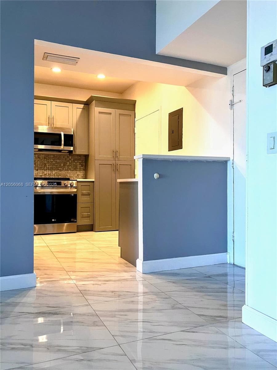 2000 S Ocean Blvd 16N photo 13