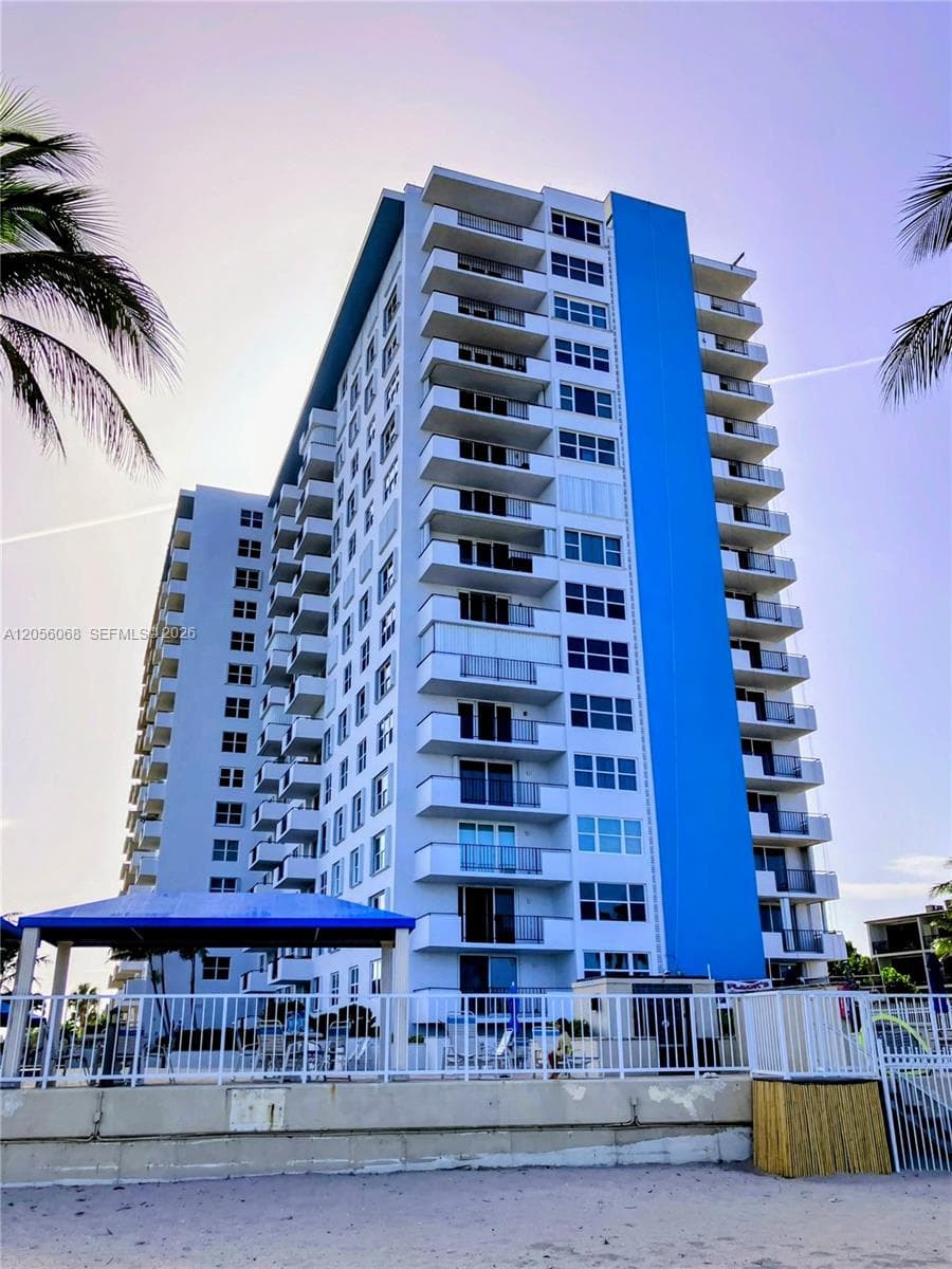 2000 S Ocean Blvd 16N photo 24