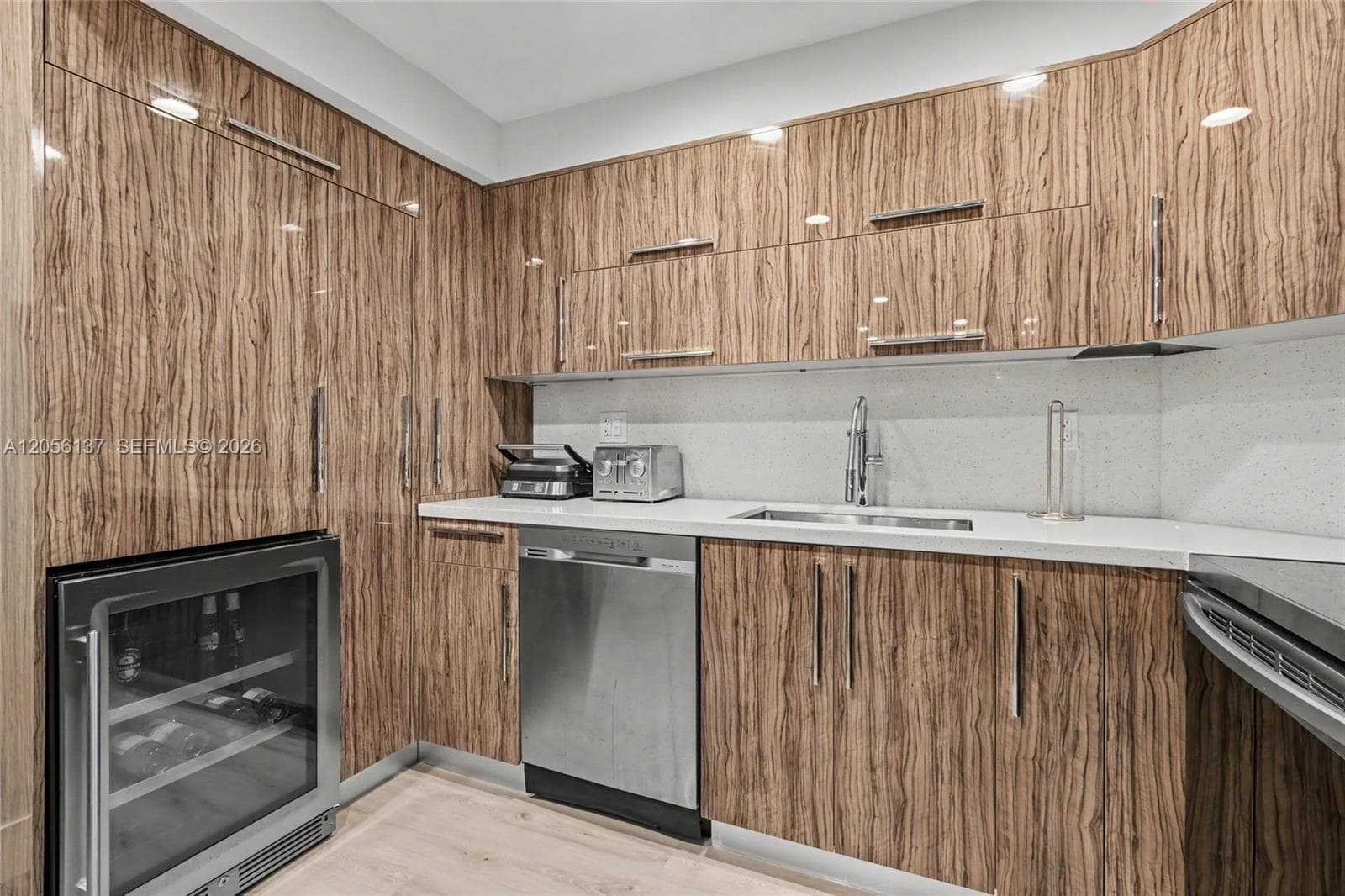 500 Bayview Dr 822 photo 23