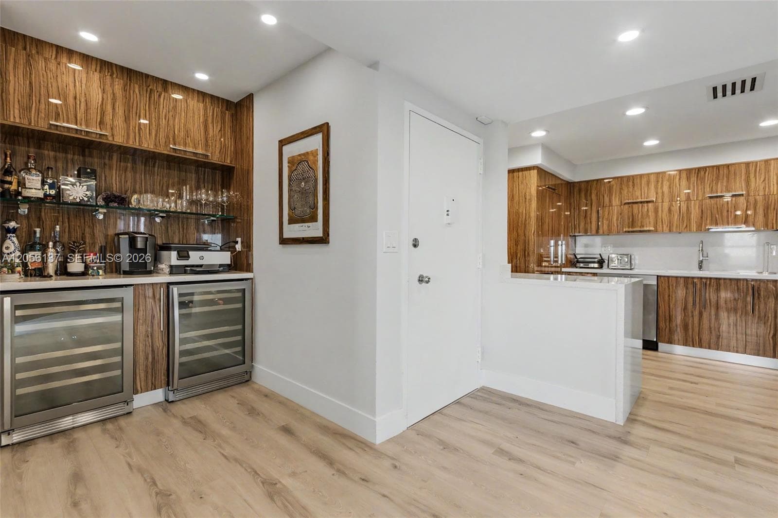 500 Bayview Dr 822 photo 1