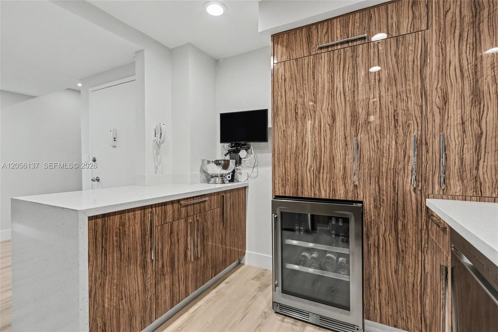 500 Bayview Dr 822 photo 24