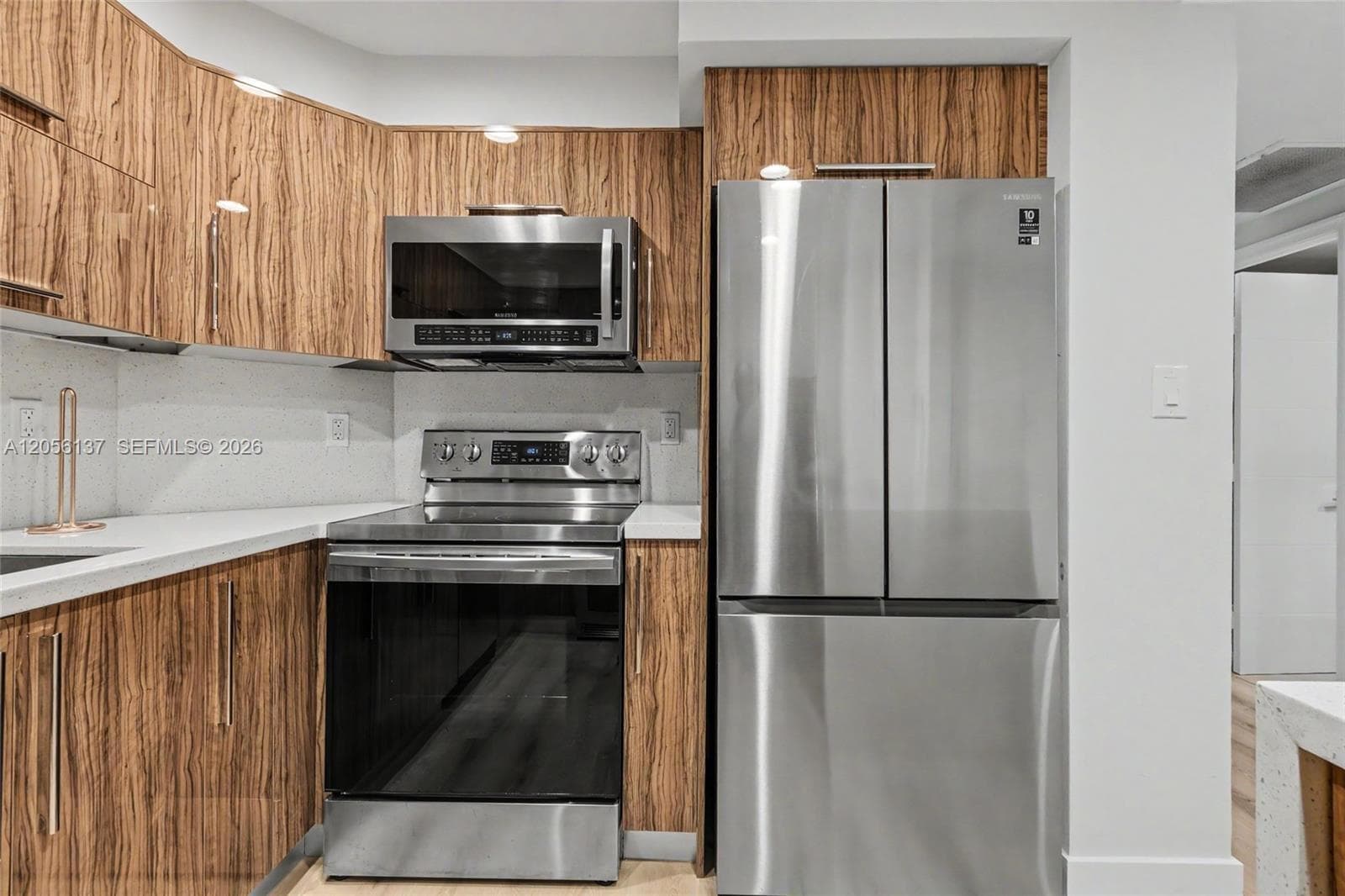 500 Bayview Dr 822 photo 25