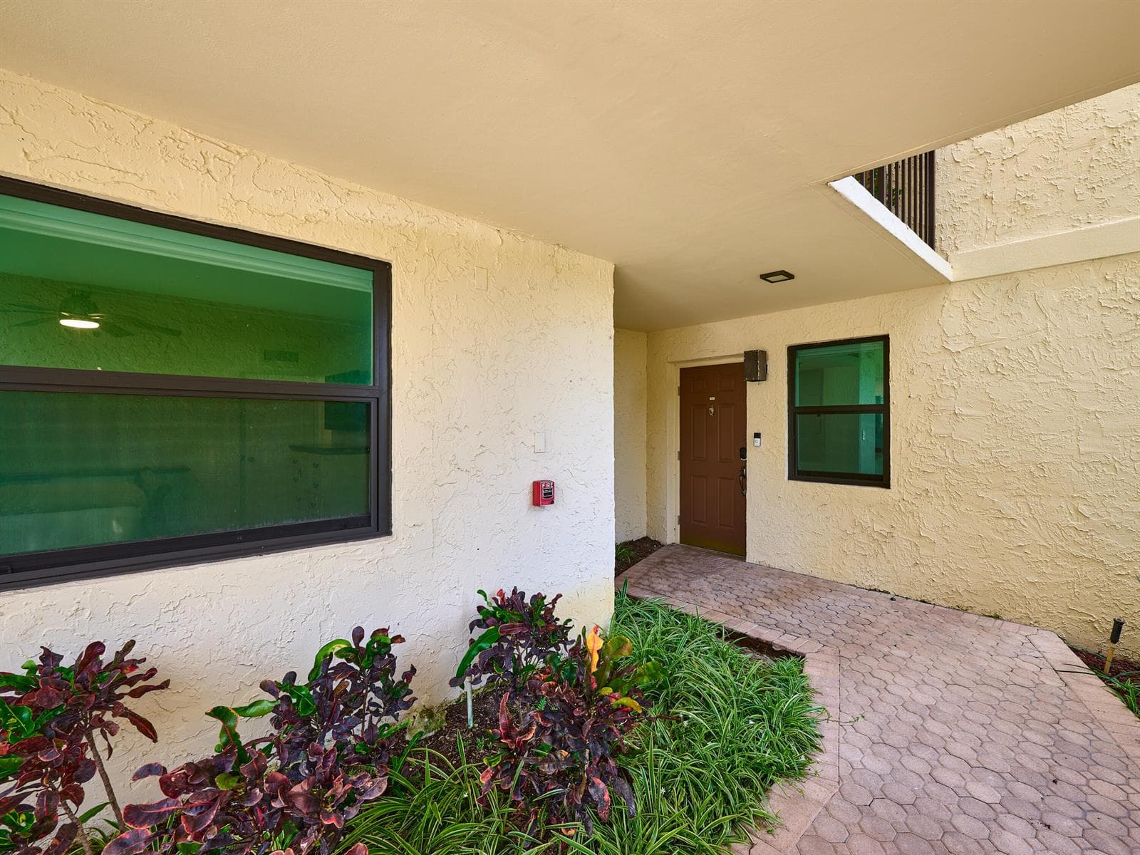 374 Golfview Road 106 photo 5