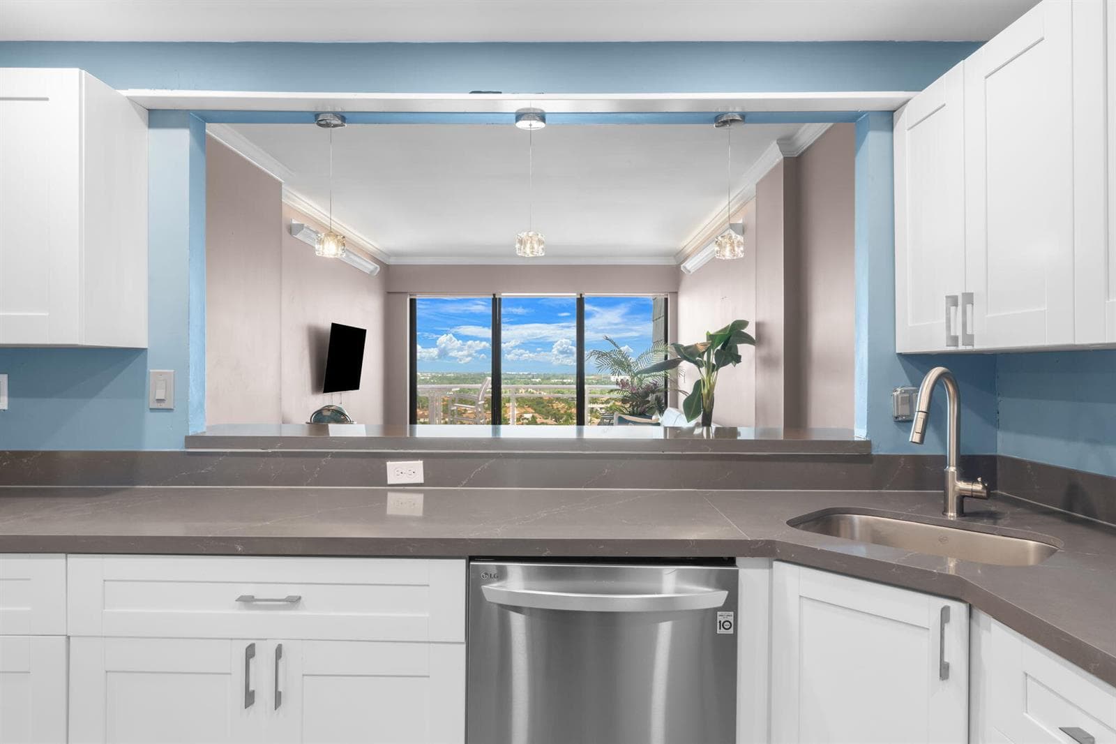 1600 S Ocean Drive PHC photo 13