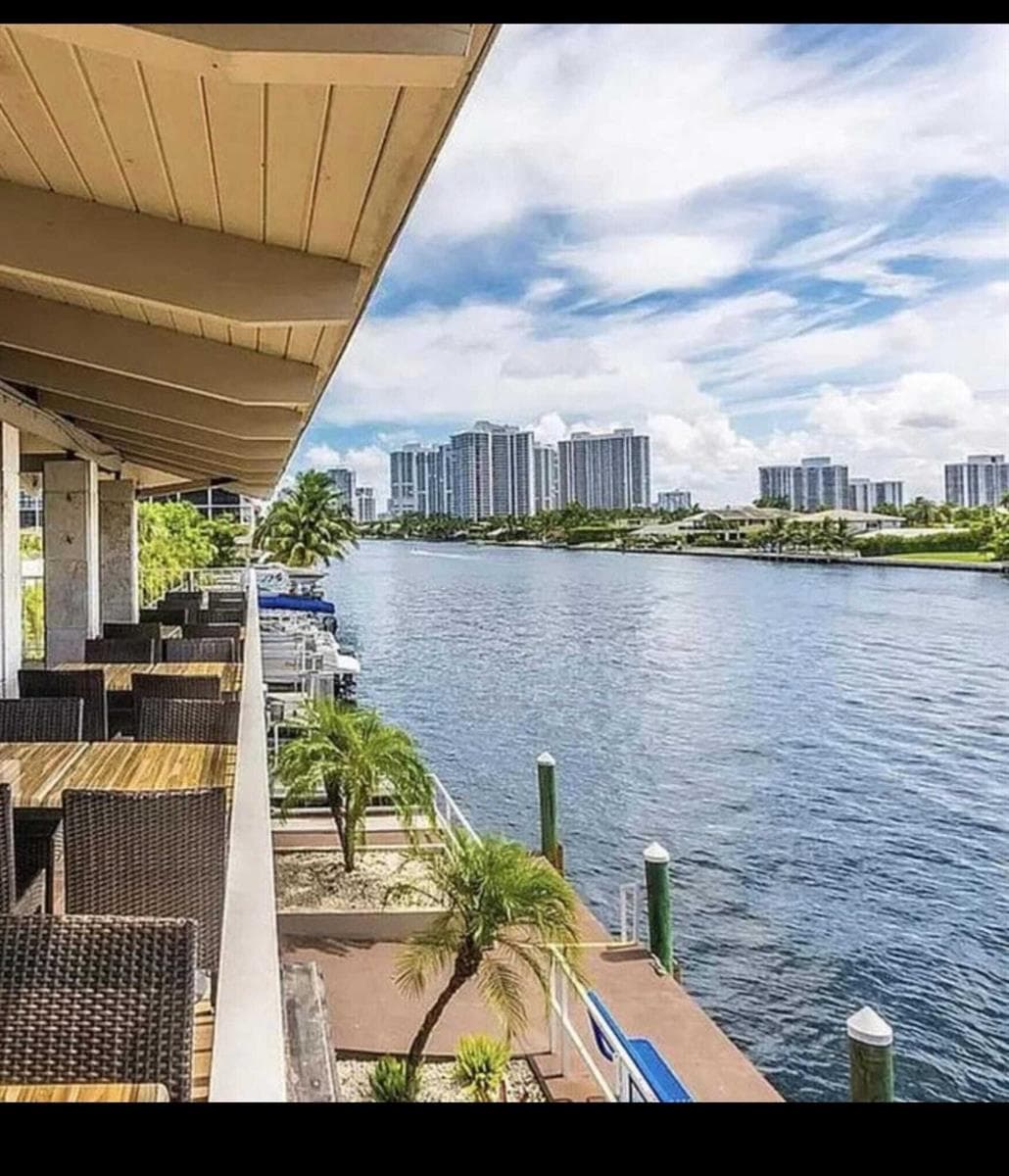 1965 S Ocean Drive 9q photo 18