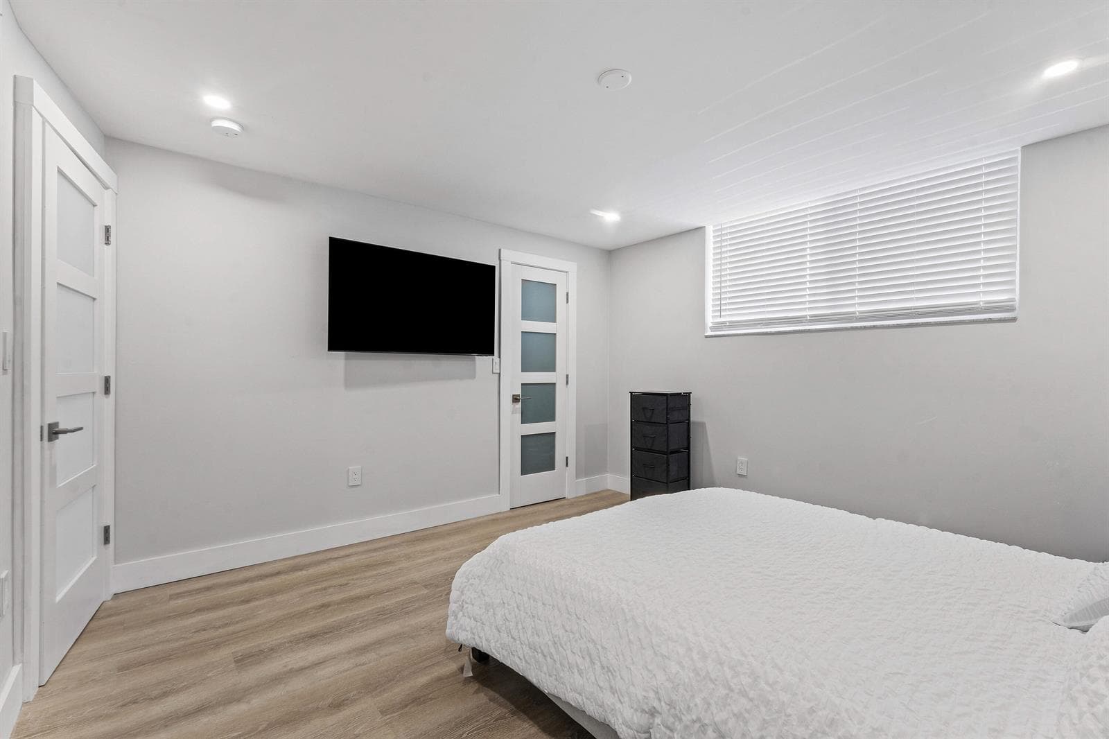108 Paradise Harbour Boulevard 107 photo 20