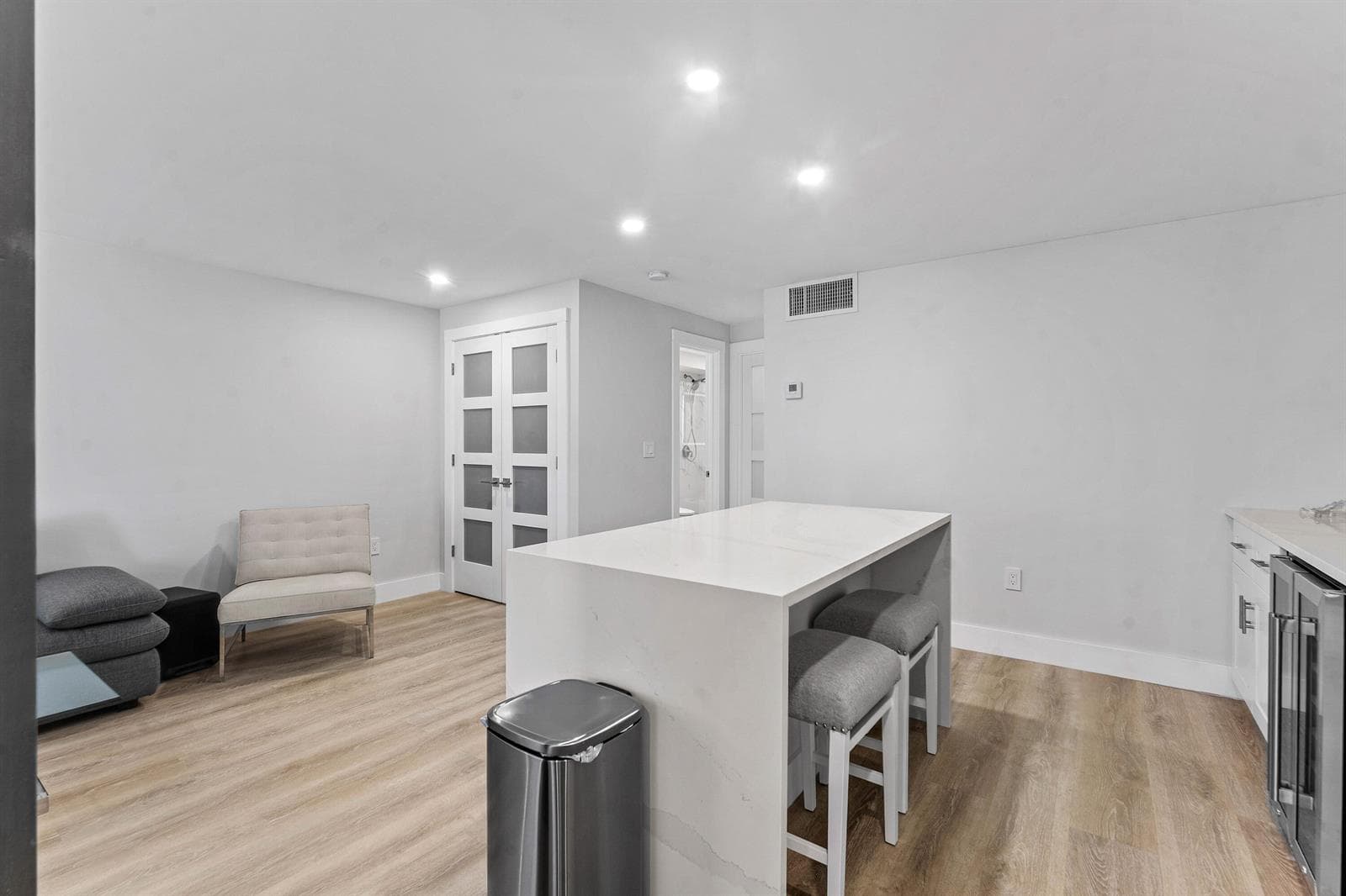 108 Paradise Harbour Boulevard 107 photo 14