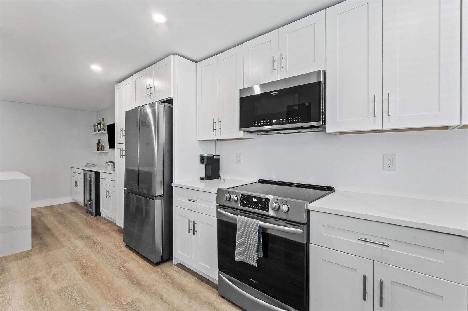 108 Paradise Harbour Boulevard 107 photo 11