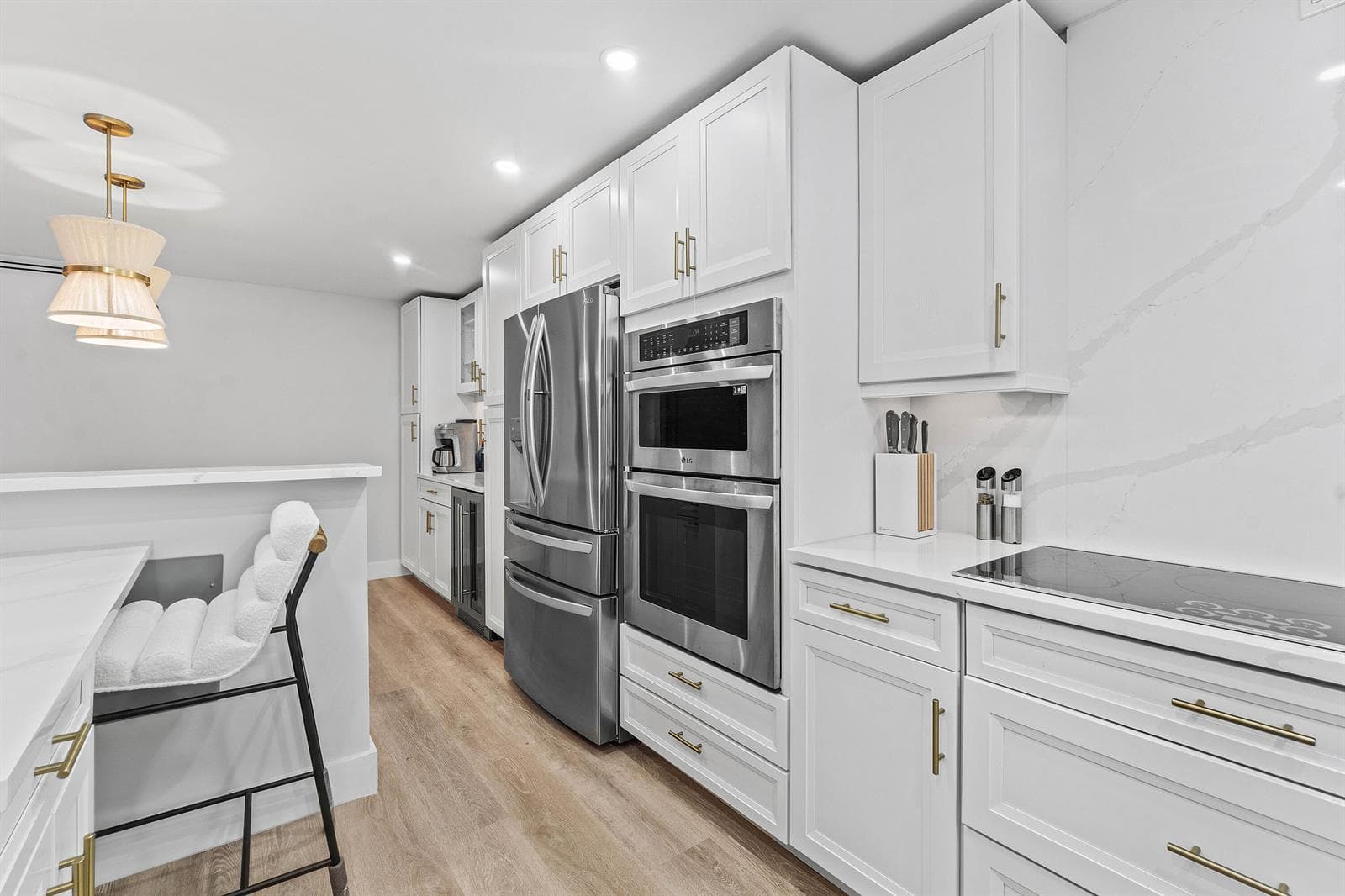108 Paradise Harbour Boulevard 502 photo 16