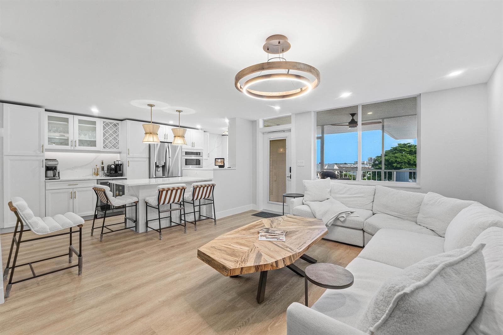 108 Paradise Harbour Boulevard 502 photo 10