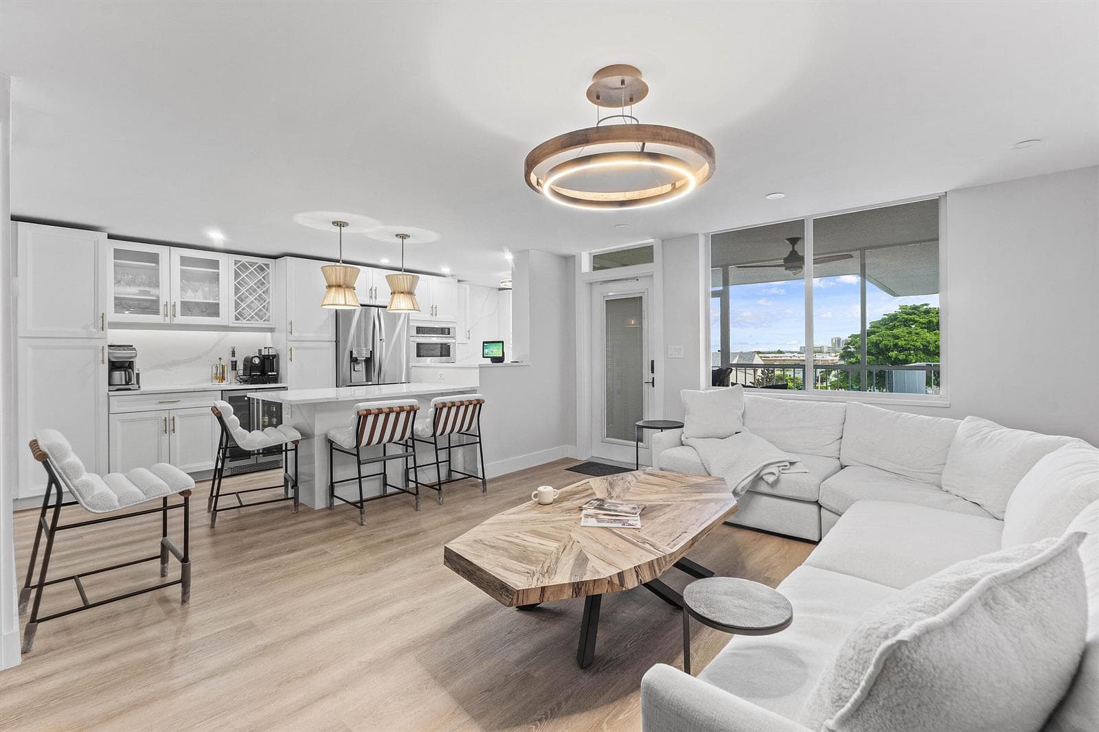 108 Paradise Harbour Boulevard 502 photo 11