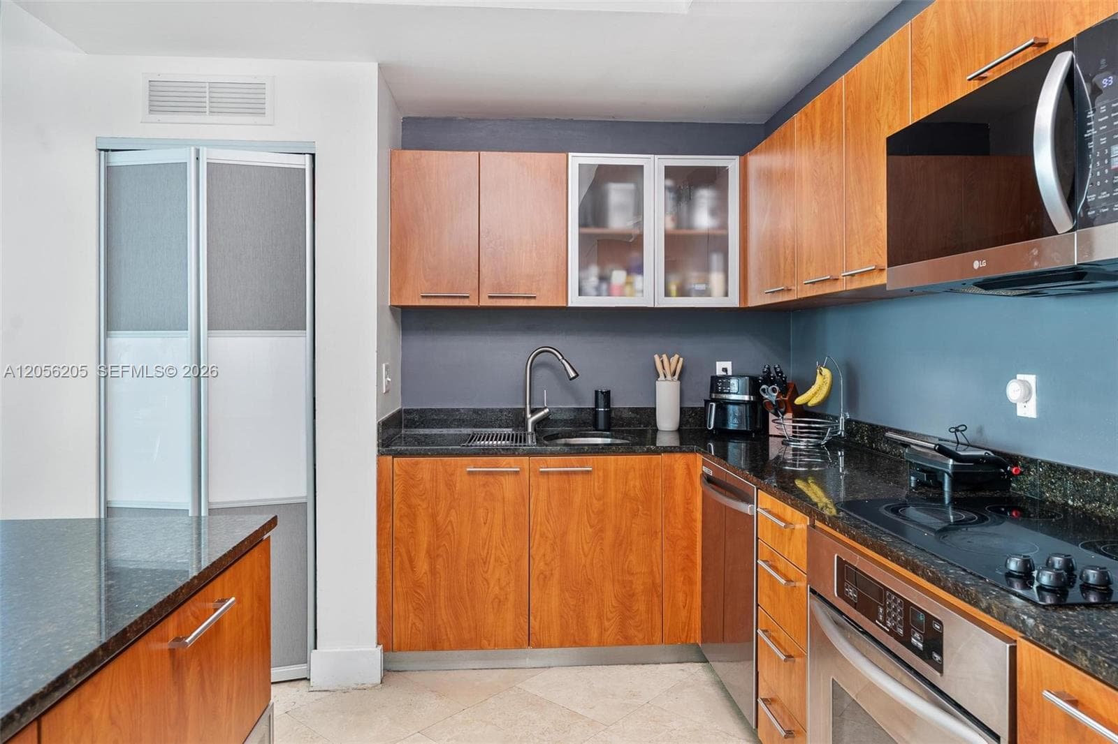 3131 NE 188th St 2-705 photo 6