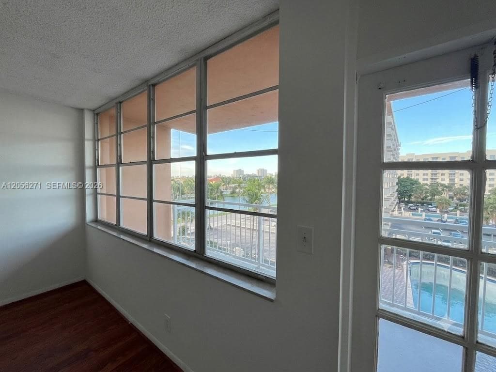 2025 NE 164 St 408 photo 5