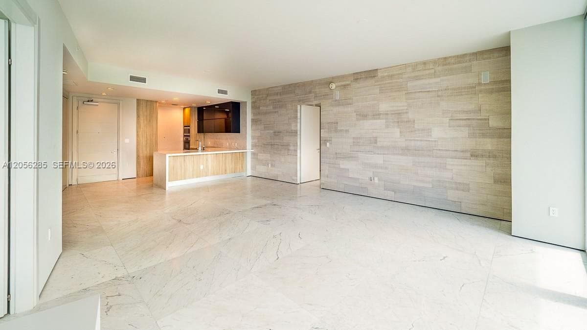 200 Biscayne Boulevard Way 5104 photo 3
