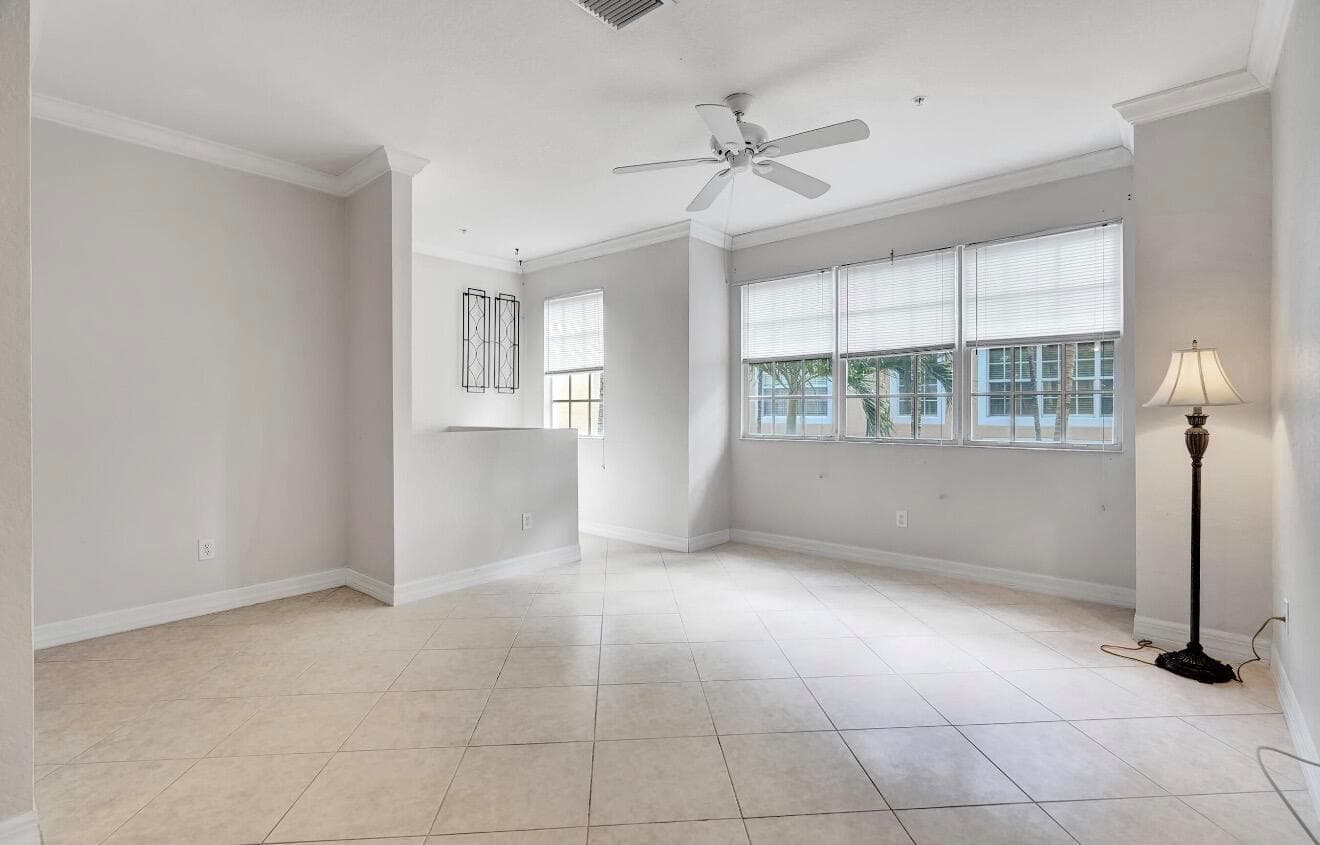 133 Harbors Way photo 13