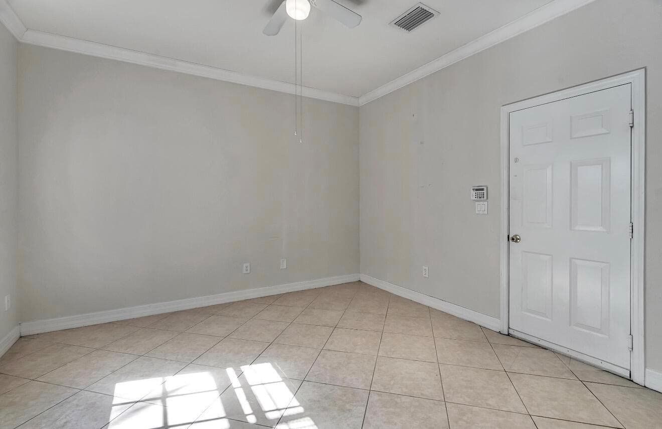 133 Harbors Way photo 14