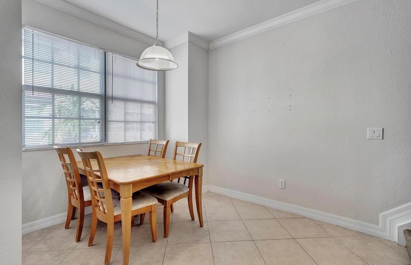 133 Harbors Way photo 11