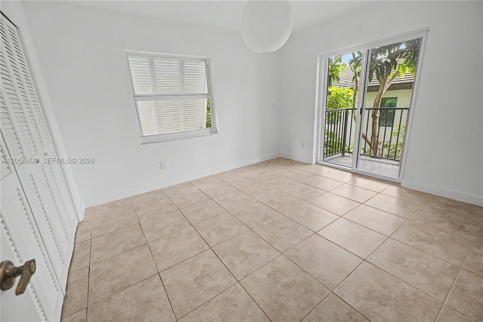 6815 Edgewater Dr 201 photo 17