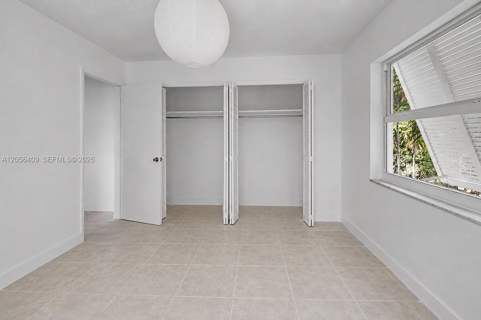 6815 Edgewater Dr 201 photo 18