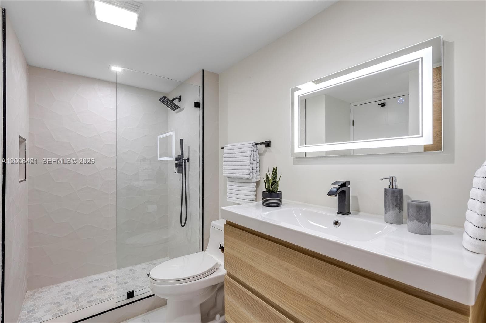 20505 E Country Club Dr 532 photo 16