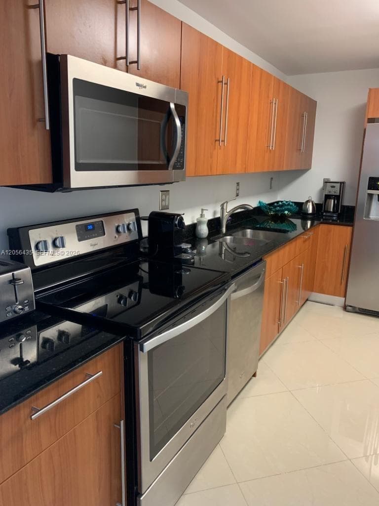 3001 S Ocean Dr 721 photo 6