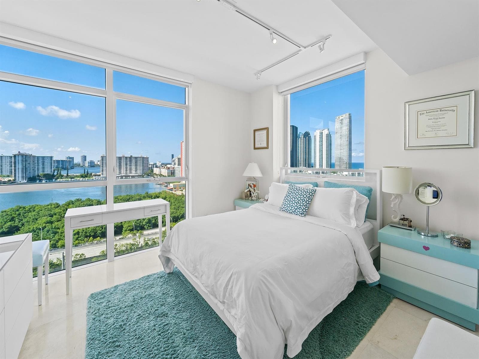 400 SUNNY ISLES Boulevard 1608 photo 13