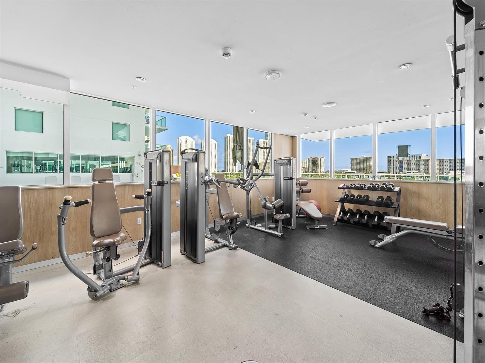 400 SUNNY ISLES Boulevard 1608 photo 24