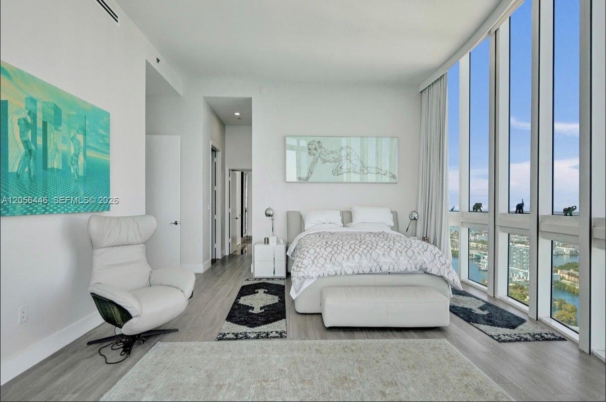 15901 Collins Ave 4301 photo 10