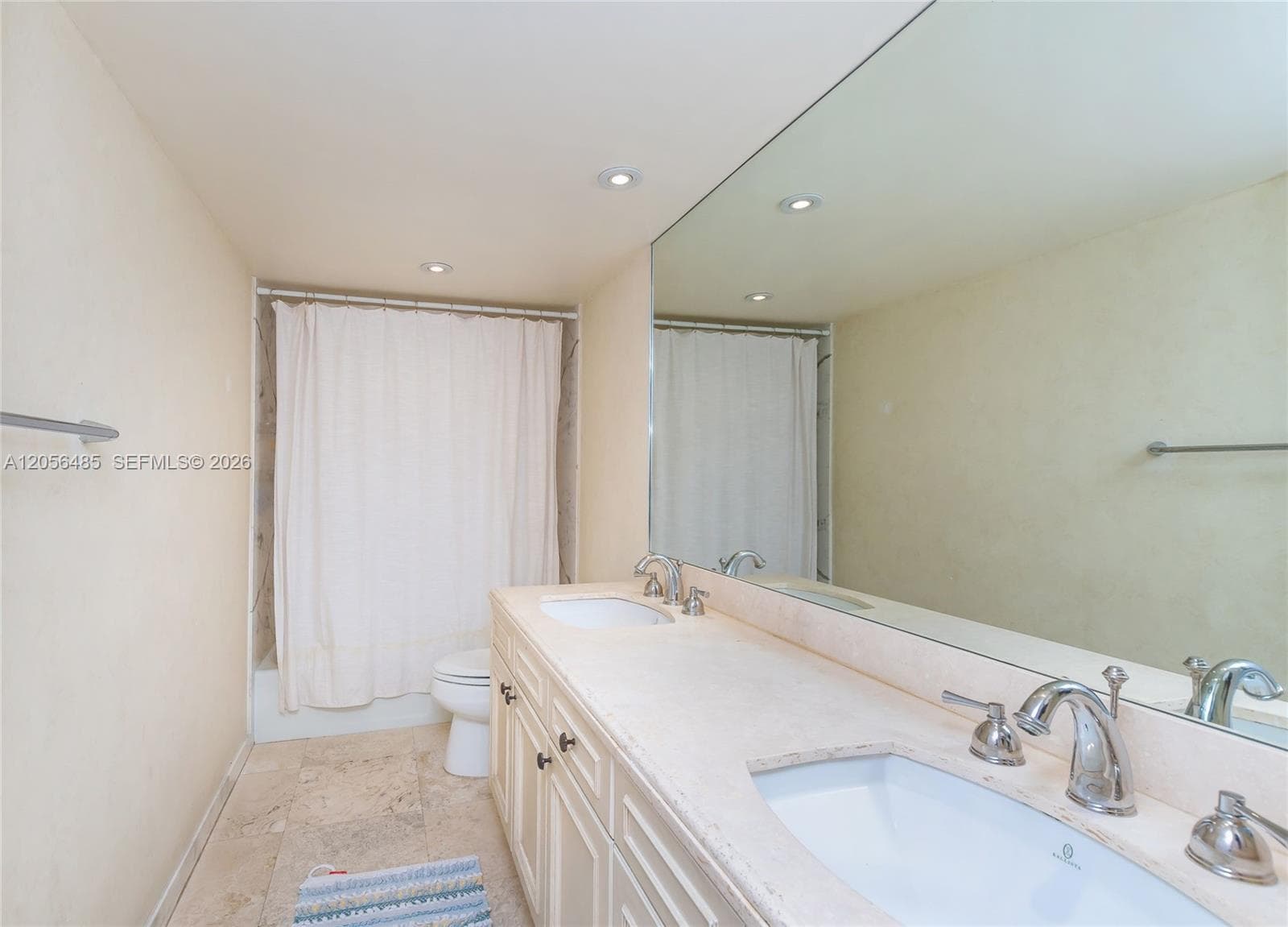 199 Ocean Lane Dr 201 photo 24