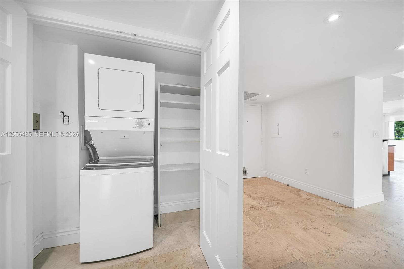199 Ocean Lane Dr 201 photo 15