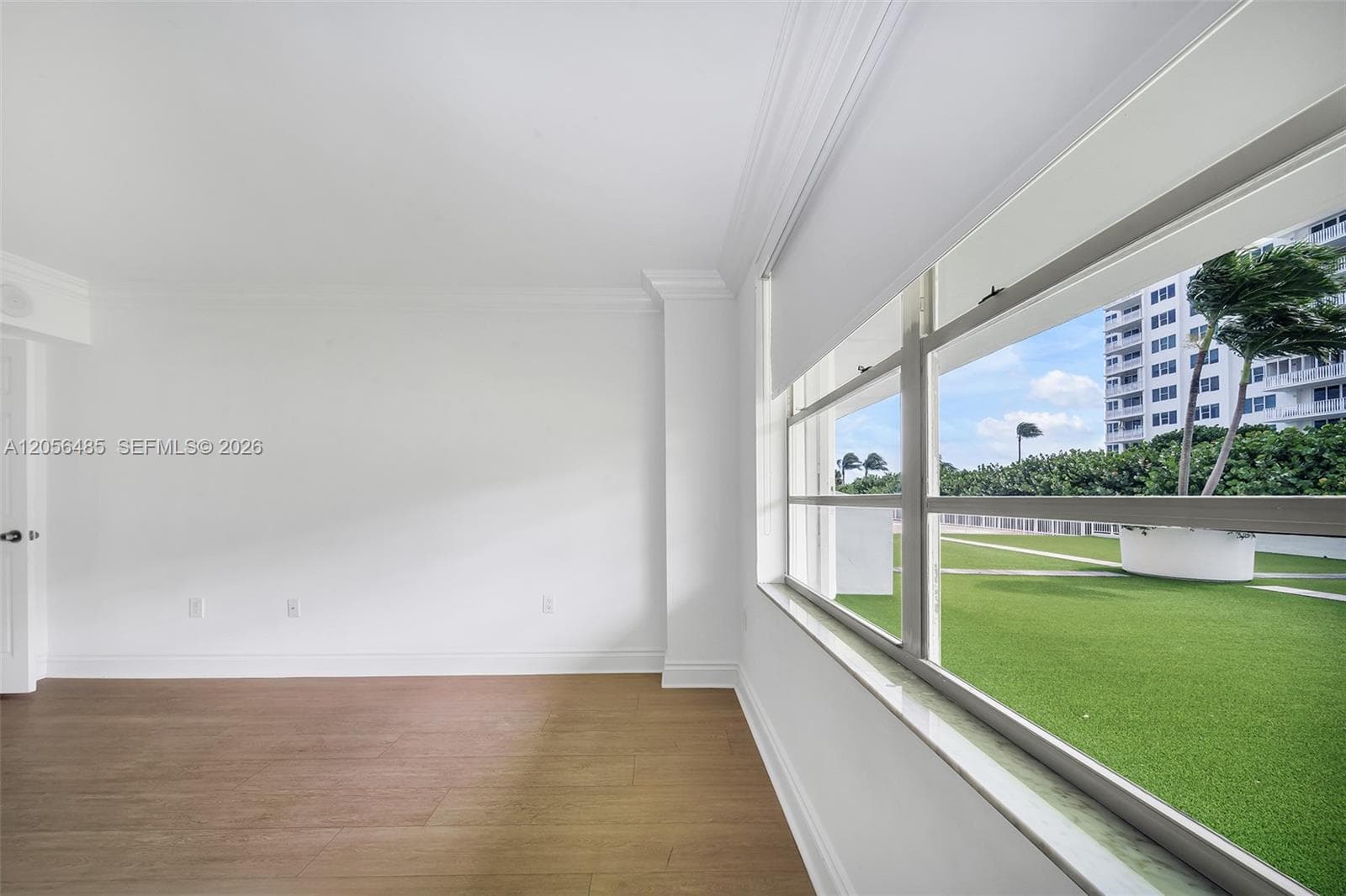 199 Ocean Lane Dr 201 photo 19