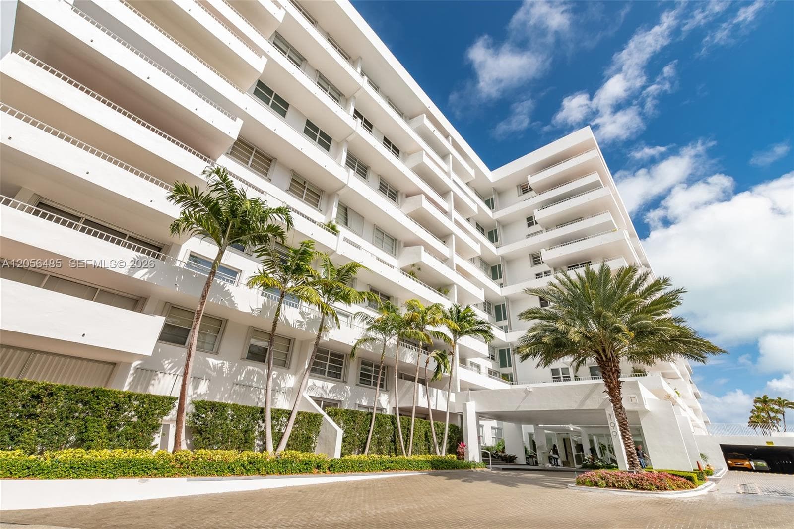 199 Ocean Lane Dr 201 photo 25