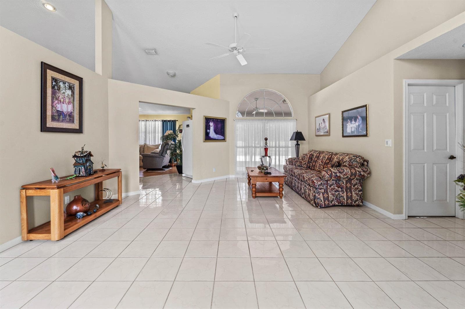 157 MONTEREY Way photo 6