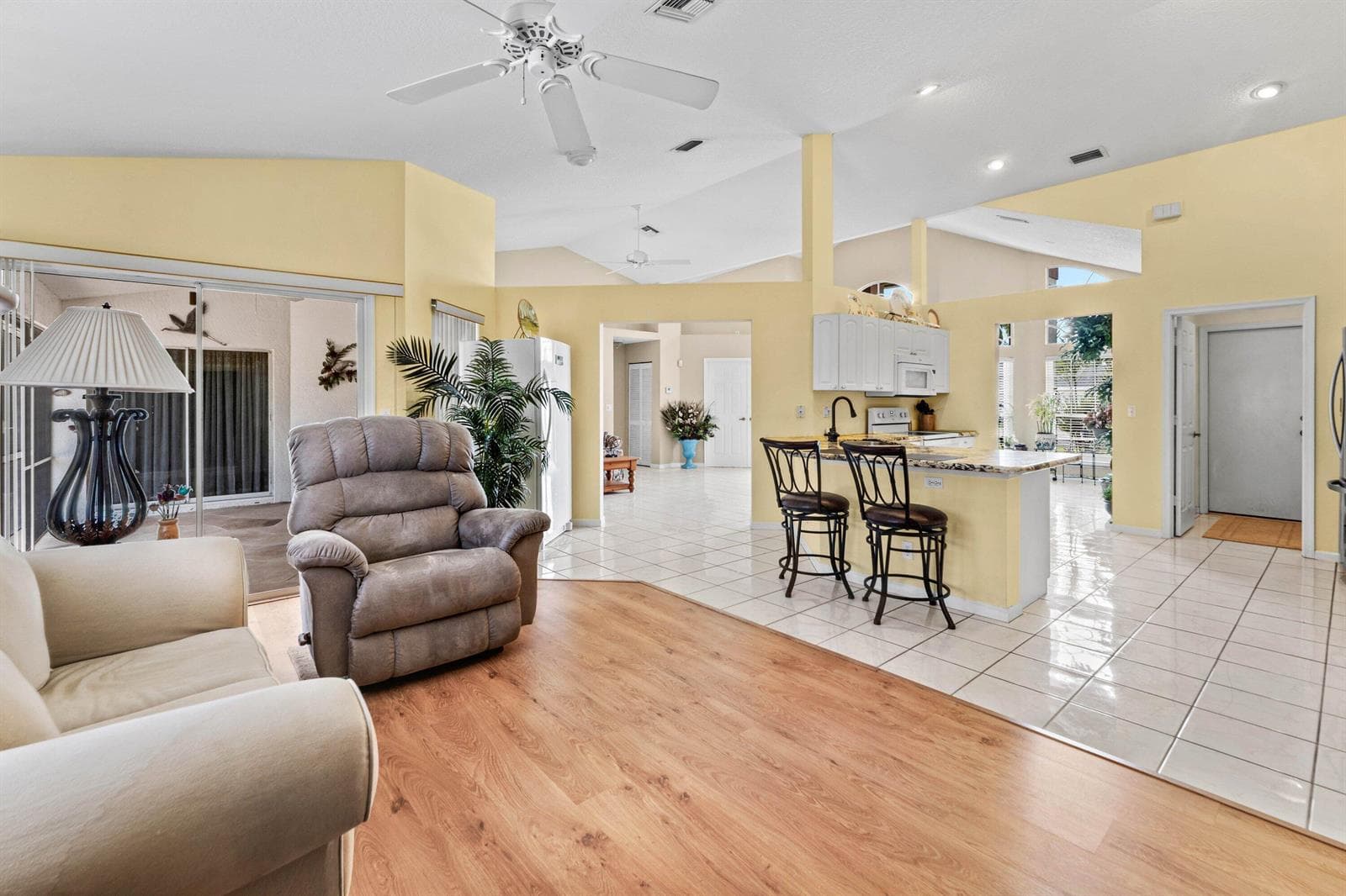 157 MONTEREY Way photo 13