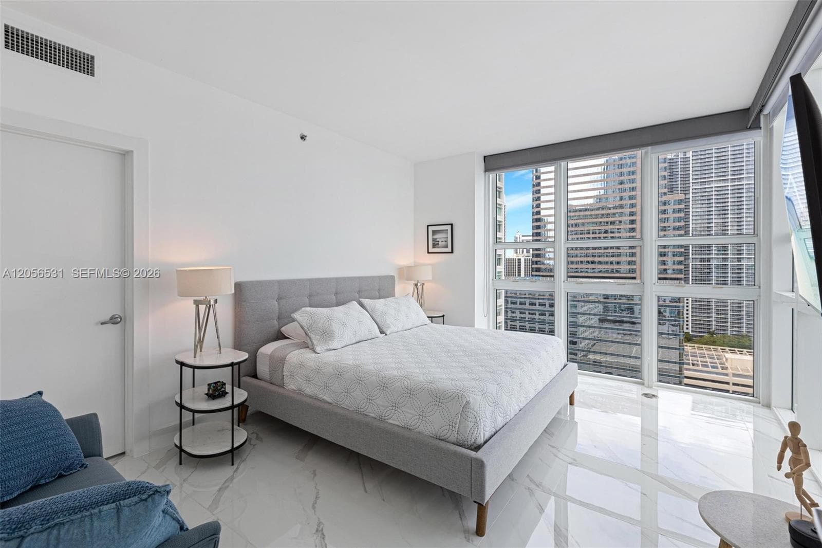 950 Brickell Bay Dr 2210 photo 7
