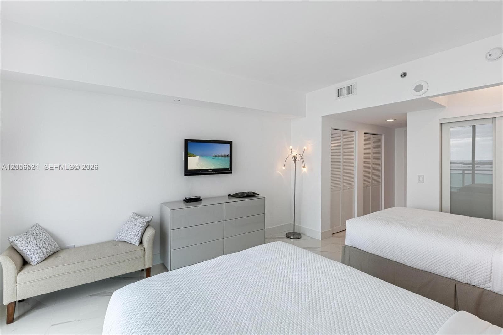 950 Brickell Bay Dr 2210 photo 5