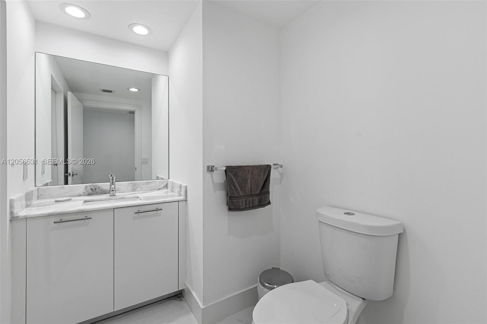 950 Brickell Bay Dr 2210 photo 19