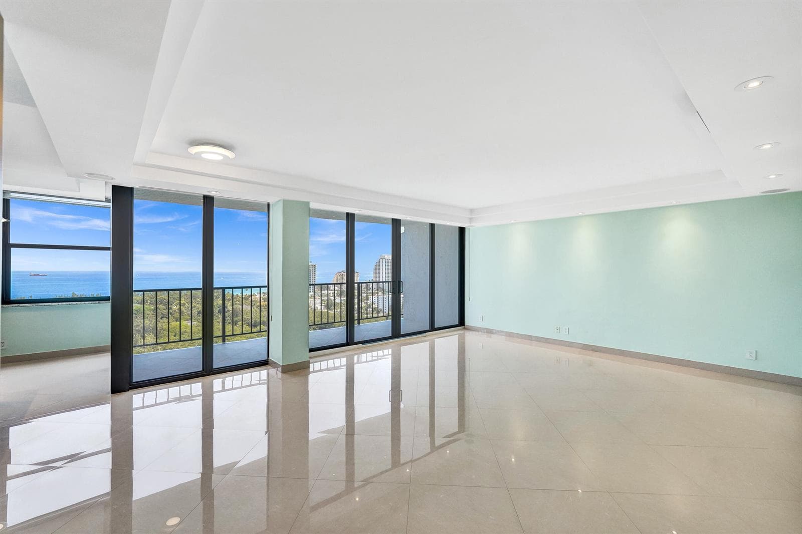 936 Intracoastal Drive 22F photo 6