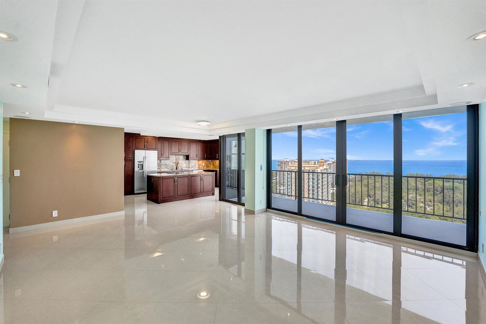 936 Intracoastal Drive 22F photo 4