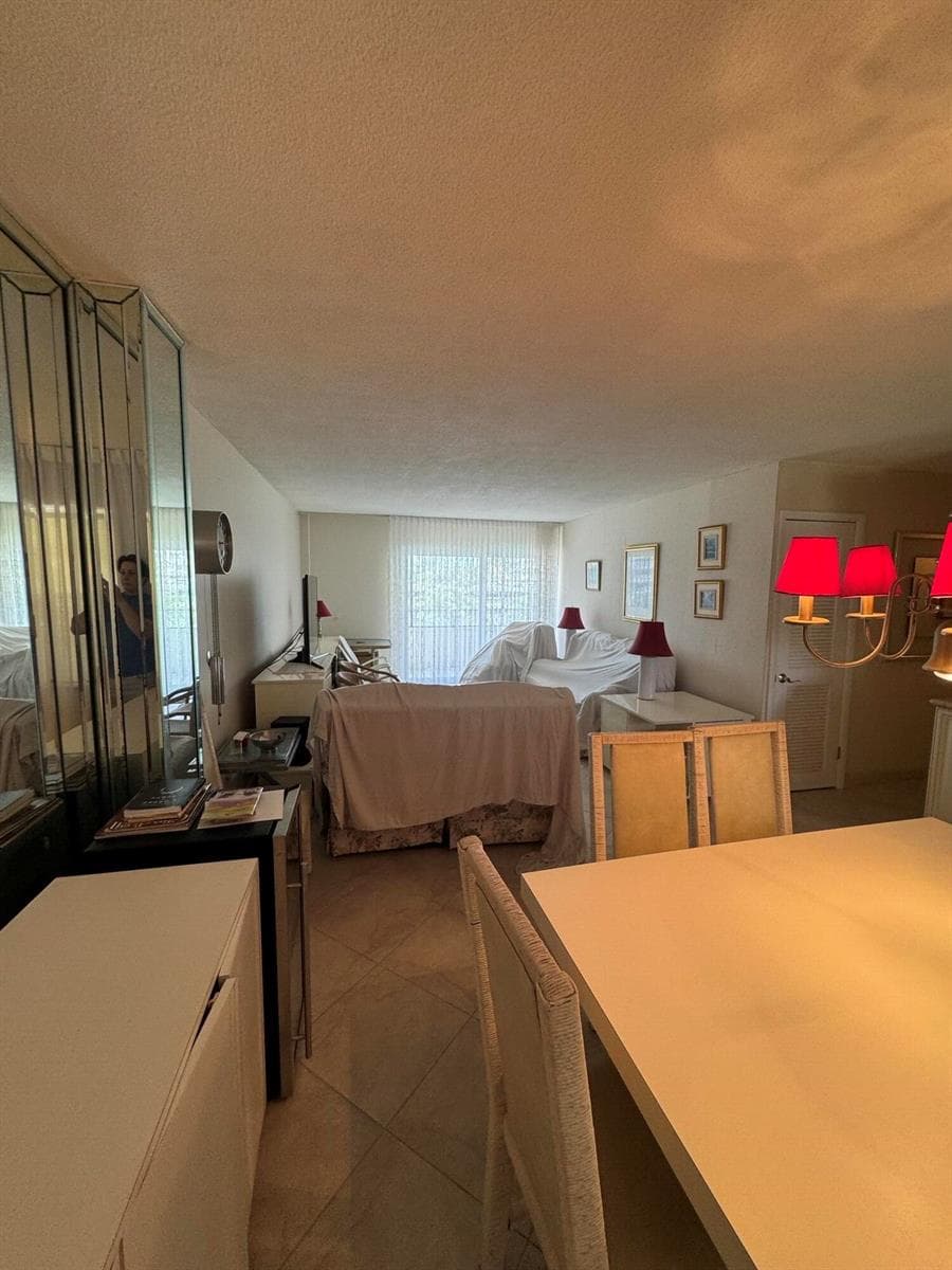 220 Kings Point Drive 210 photo 12